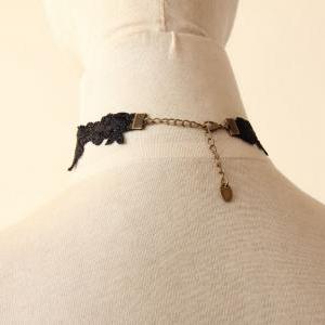 Handmade Necklace Cosplay Vintage Beauty Head Love..